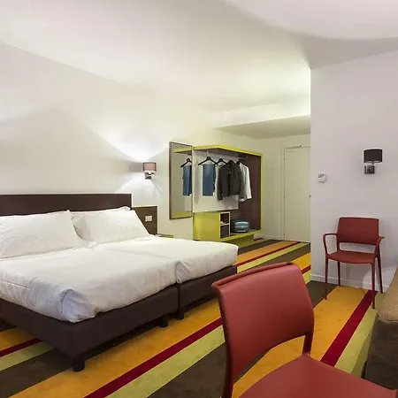 Unaway Hotel 4*